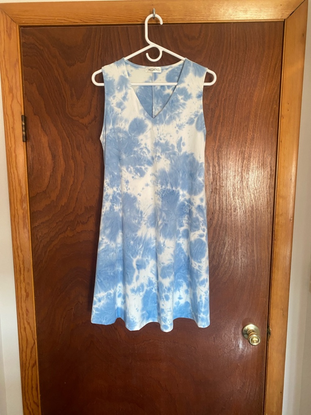 Accent women’s size medium dress